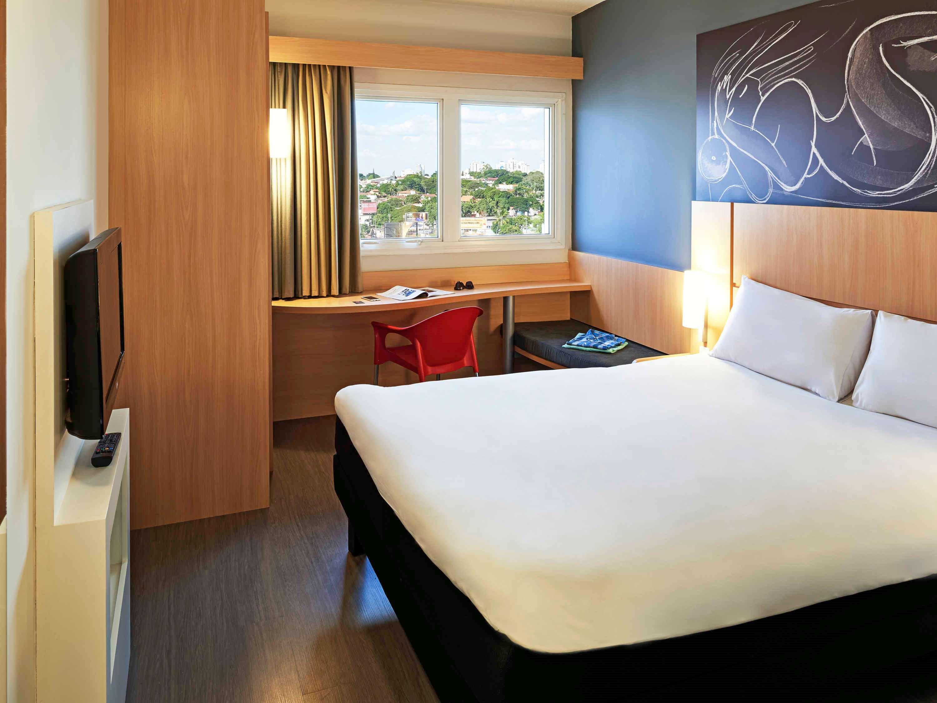 Ibis Hotel 3*