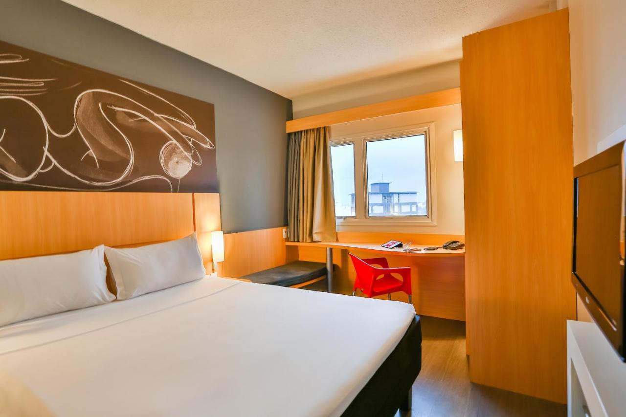 Ibis 3*