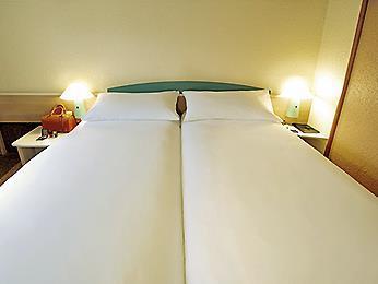 酒店 Ibis 3*